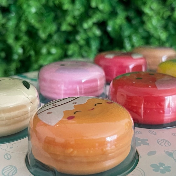 Squishmallows Macaron 8pc Flavored Lip Balms Set New in Package - Picture 2 of 7